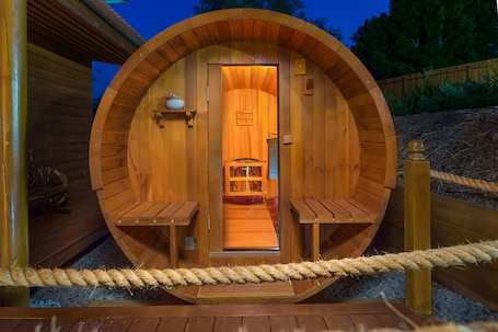 Salas de tratamiento para parejas, tratamientos corporales, hidroterapia. The Swan Valley Retreat