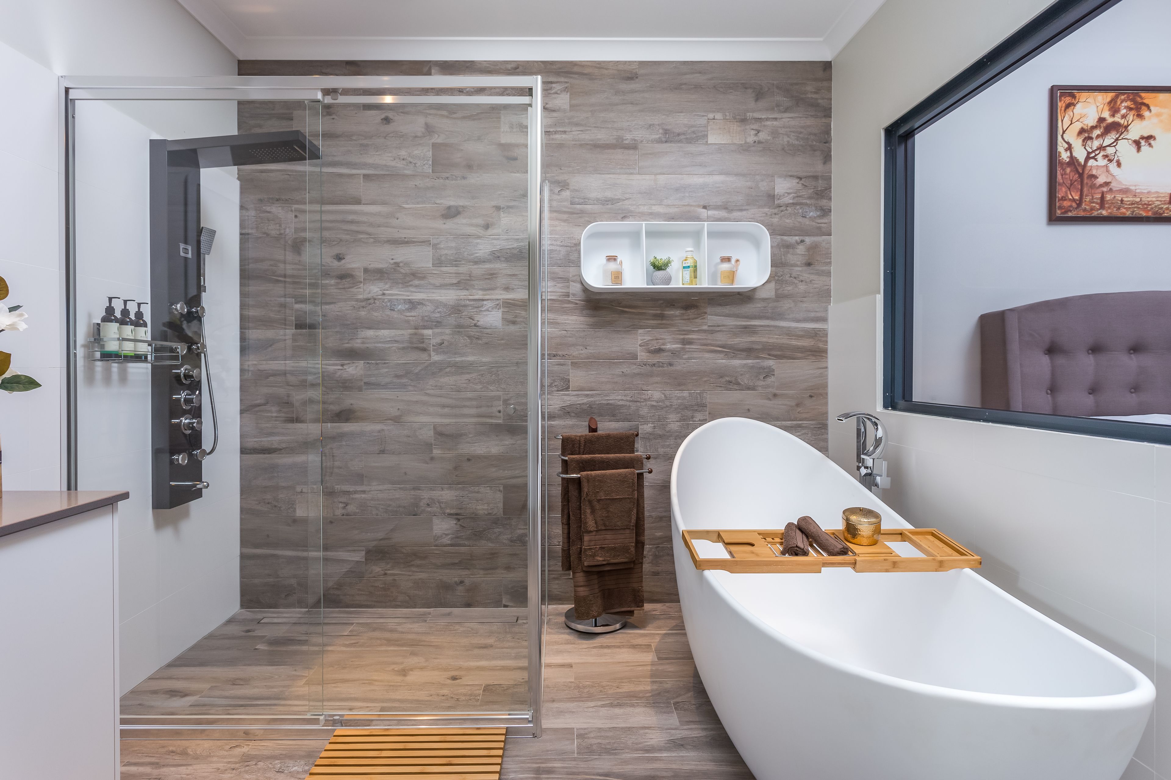 Exclusive Suite, 1 King Bed, Non Smoking | Bathroom