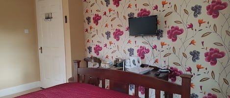 Deluxe Double Room, Garden View, Ground Floor