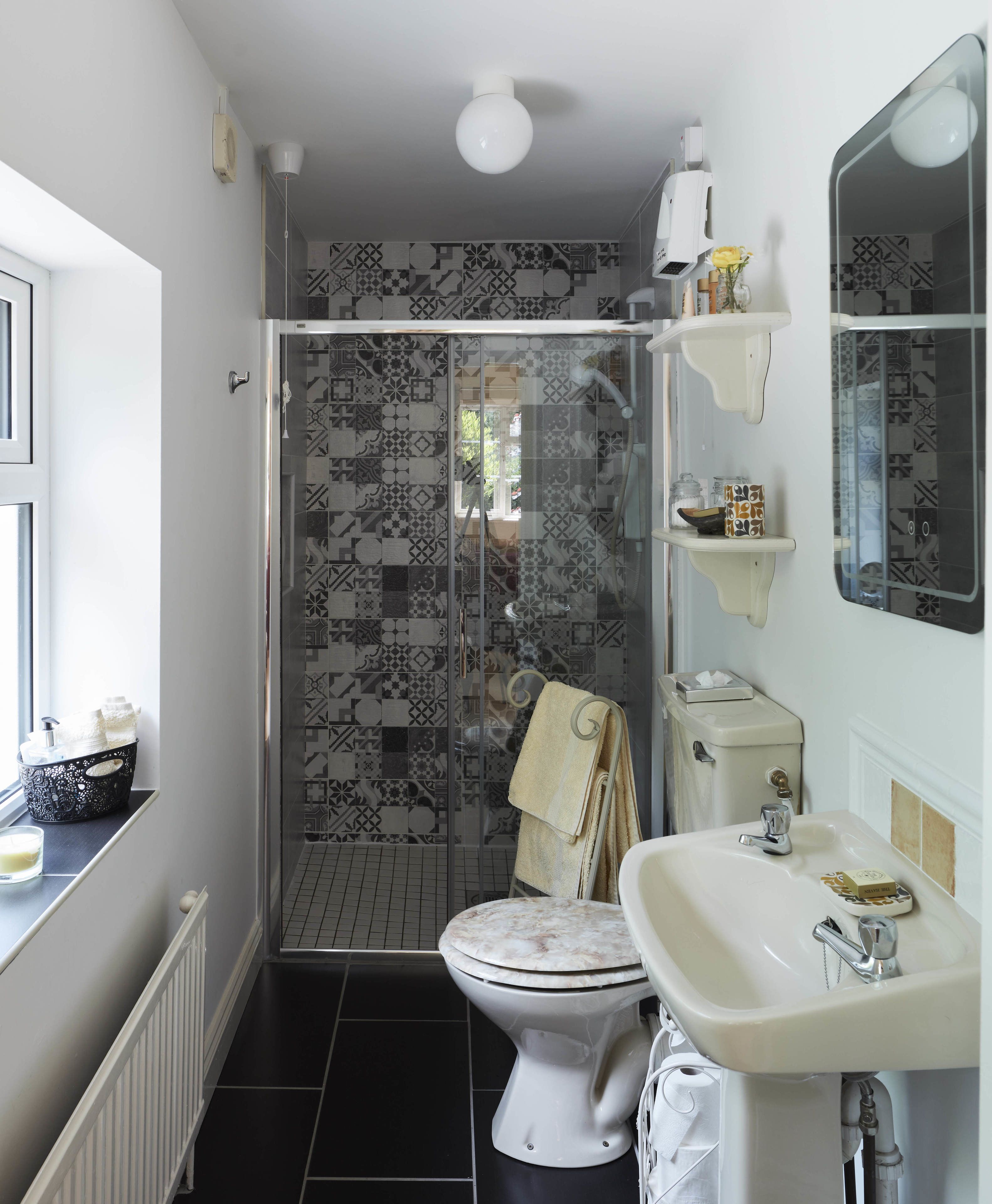 Bathroom shower