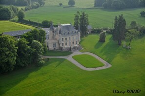 Aerial view - Château De La Goujonnerie (Loge-Fougereuse)