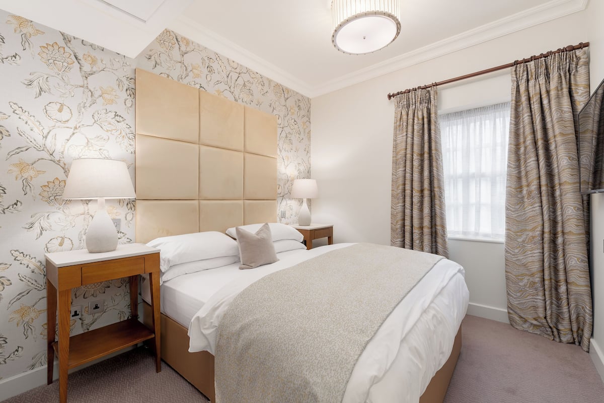 Chambre Double pour 1 personne | Coffres-forts dans les chambres, fer et planche Ă repasser