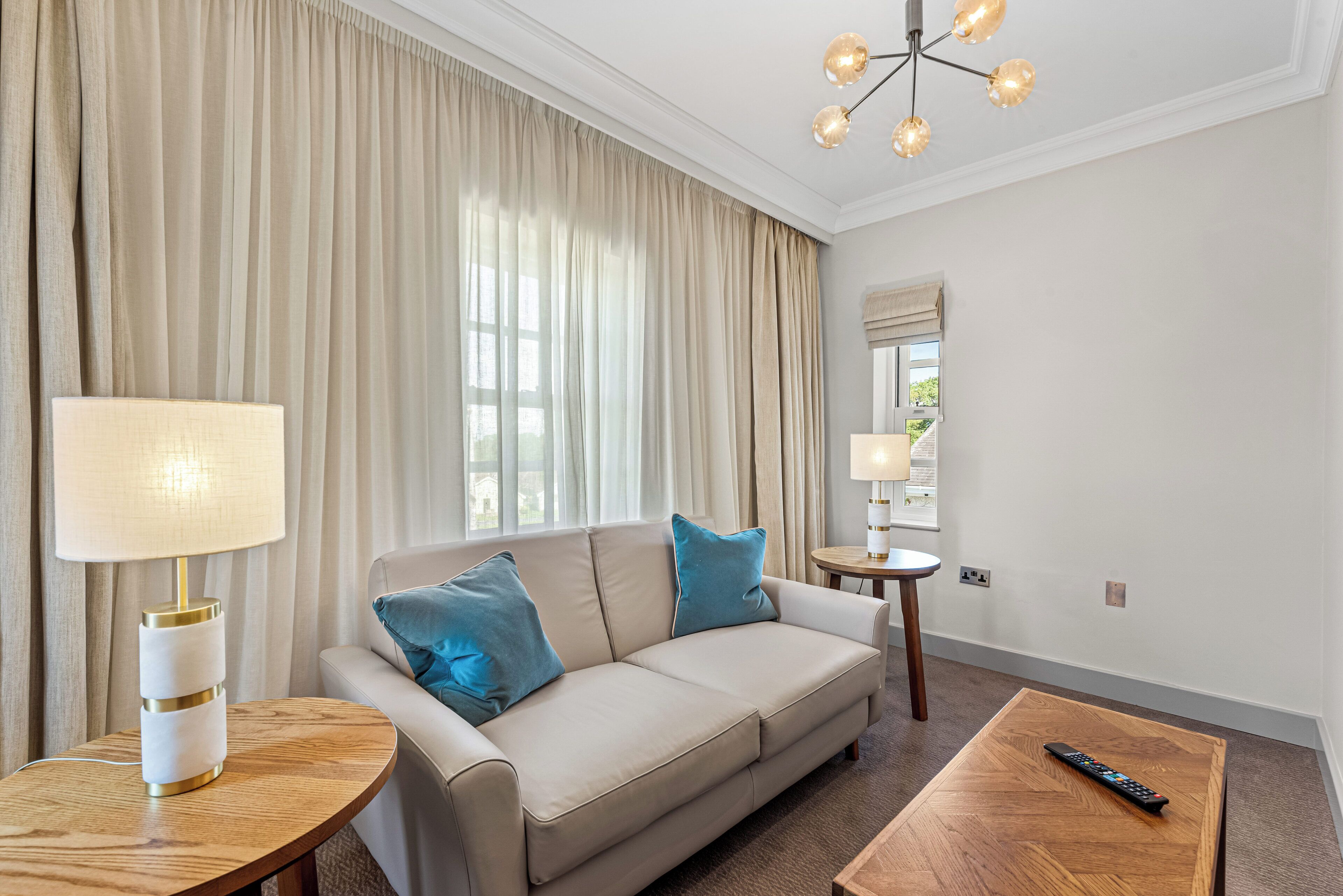 雙人房單人入住 | 房內夾萬、熨斗/熨衫板、免費 Wi-Fi、床單