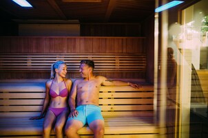 Couples treatment room(s), sauna, hot tub, steam room, body treatments
