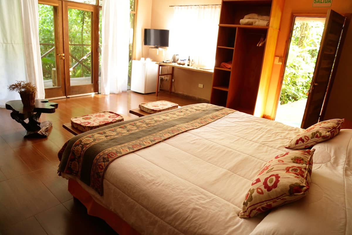 Standard triple cabin | 1 ห้องนอน, มินิบาร์, ตู้นิรภัยในห้องพัก, ผ้าม่านกันแสง