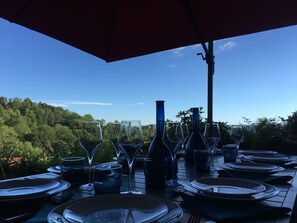 Breakfast, lunch, dinner served; international cuisine, pool views 