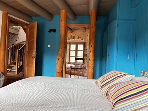 Habitación (La Mayse) | Ropa de cama de alta calidad y camas con efecto memoria