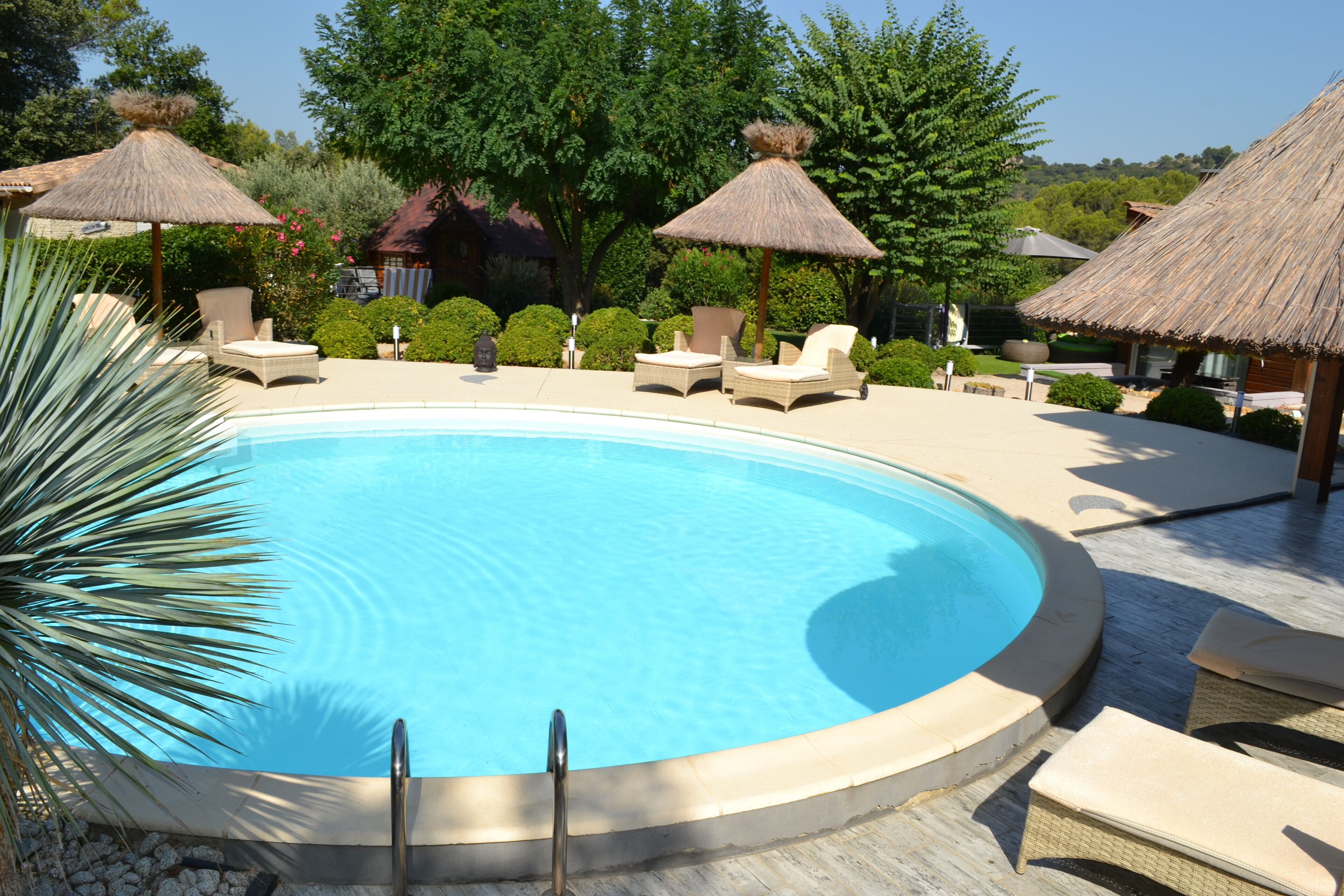 Outdoor pool, sun loungers