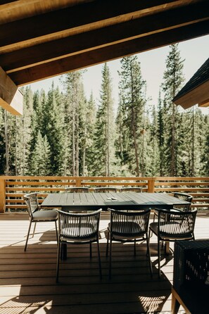 House, 4 Bedrooms | Outdoor dining - River's Edge 4 Bedroom Home by RedAwning (Breckenridge)