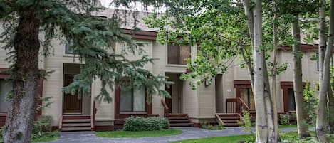 Condo, 3 Bedrooms | Exterior