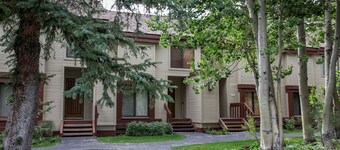 Snowcreek #21 4 Bedroom Townhouse