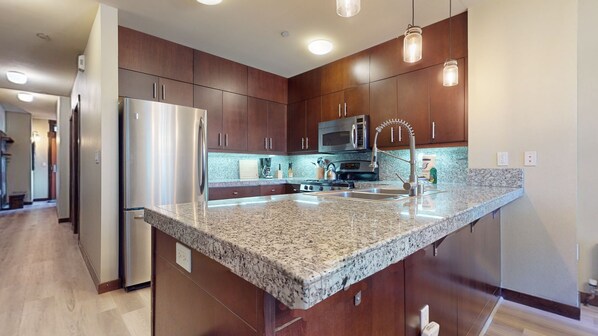 Condo, 2 Bedrooms | Private kitchen