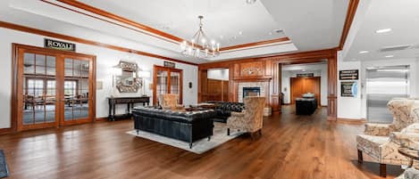 Condo, 2 Bedrooms | Interior