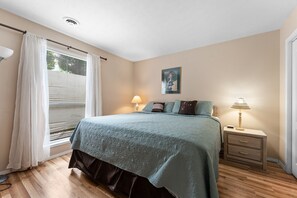 Apartamento, 2 habitaciones | 2 dormitorios, tabla de planchar con plancha, wifi gratis