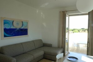 Superior Apartment, 2 Bedrooms | Living room | Flat-screen TV - Masseria Faresalento (Gallipoli)