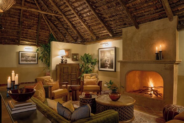 Déjeuner, dîner et souper servis sur place