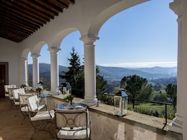 Se sirven almuerzos y cenas