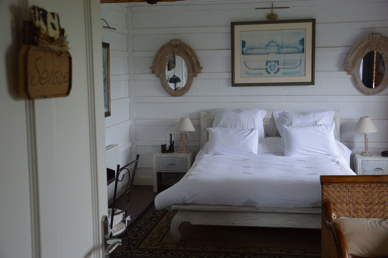 Suite (Seigle) | Decoració individual, mobiliari individual, escriptori i wifi gratuïta 