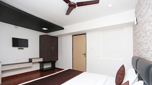 Deluxe Double Room | Free WiFi - Capital O 11408 Hotel Sai Jagannath (Bhubaneshwar)