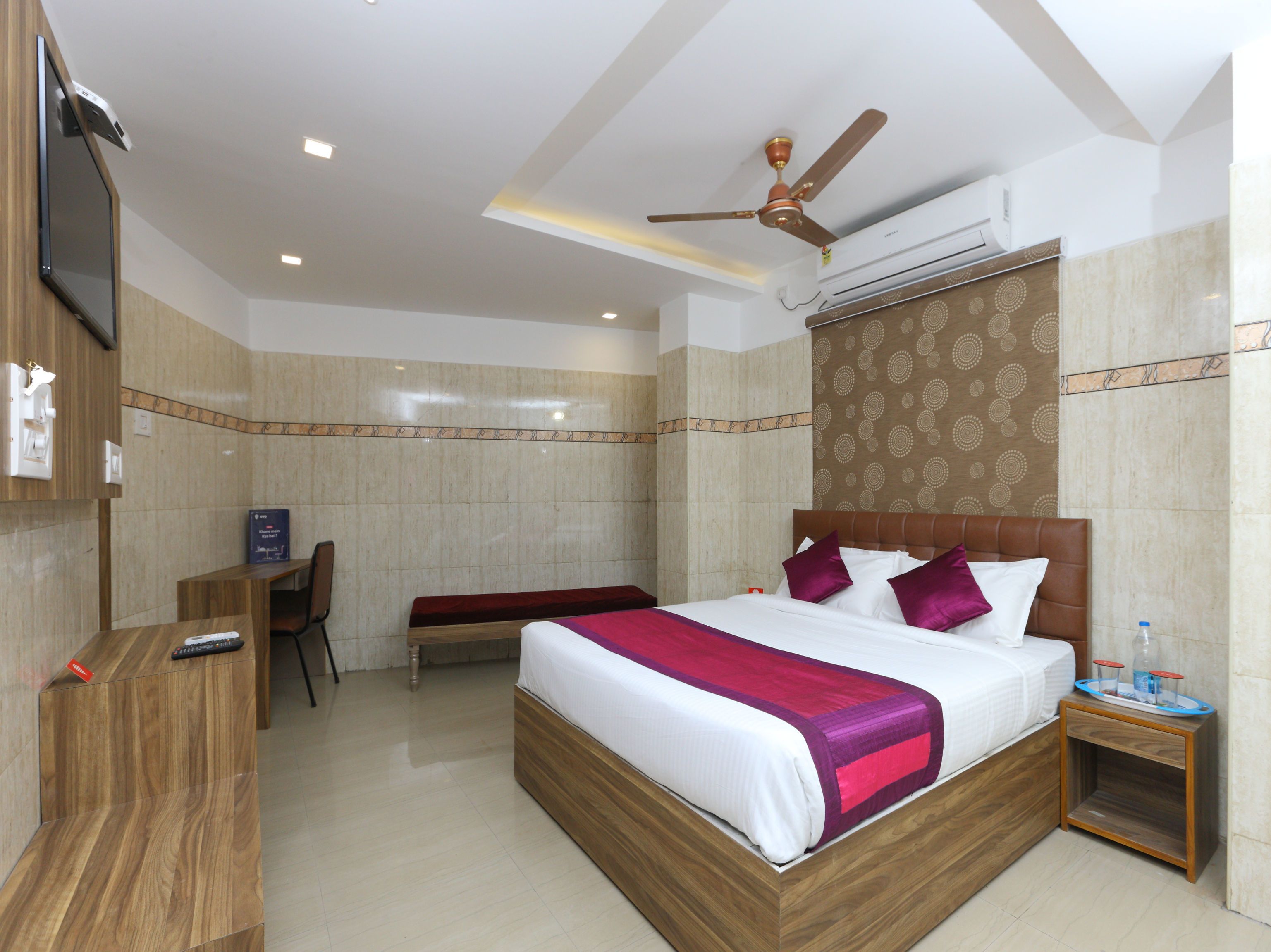 Double or Twin Room | Free WiFi
