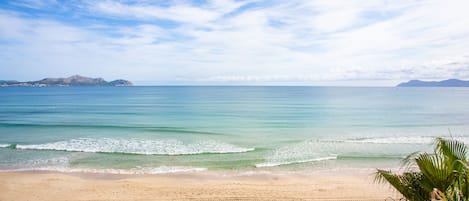 Plage à proximité, sable blanc