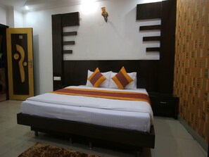 Quarto casal ou duplo | Quartos à prova de som, Wi-Fi de cortesia