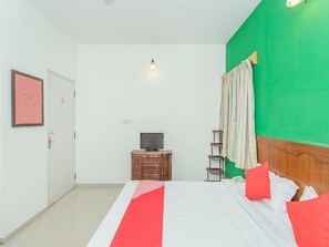 Double or Twin Room | Free WiFi