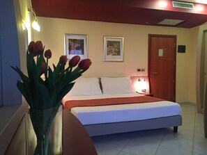 Basic Double Room | In-room safe, soundproofing, free WiFi, wheelchair access