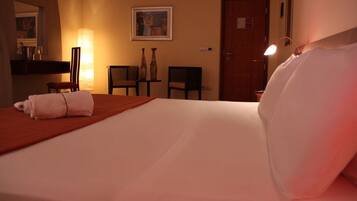 In-room safe, soundproofing, free WiFi, wheelchair access
