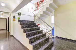 المنش أة من الداخل