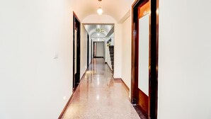 Interior - Hotel Star Inn (New Delhi)