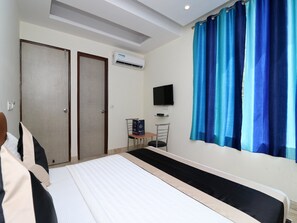 Free WiFi - OYO 12754 Hotel The Best (New Delhi)