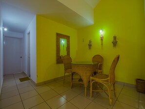 Double or Twin Room | In-room dining - OYO 13840 Home Radiant 2BHK LPK Waterfront (Nerul)