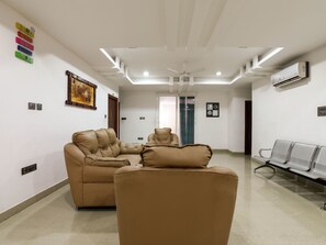 Lobby - OYO 986 Hotel Akhand Homes (Hyderabad)