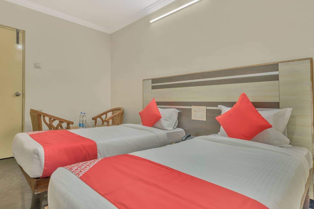 Double or Twin Room | Free WiFi