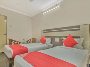 Double or Twin Room | Free WiFi - Krishna's Residency (Hyderabad)
