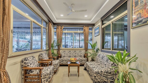 Lobby sitting area - Krishna's Residency (Hyderabad)
