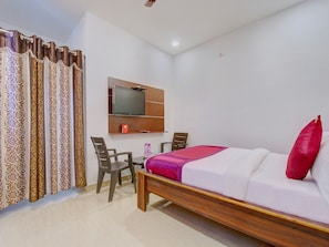 Double or Twin Room | Free WiFi