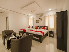 Double or Twin Room | Free WiFi
