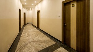 Hallway - Capital O 2897 Hotel Bagga Inn (Jabalpur)
