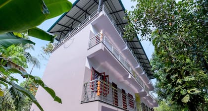 OYO 11620 Amare Highway Residency