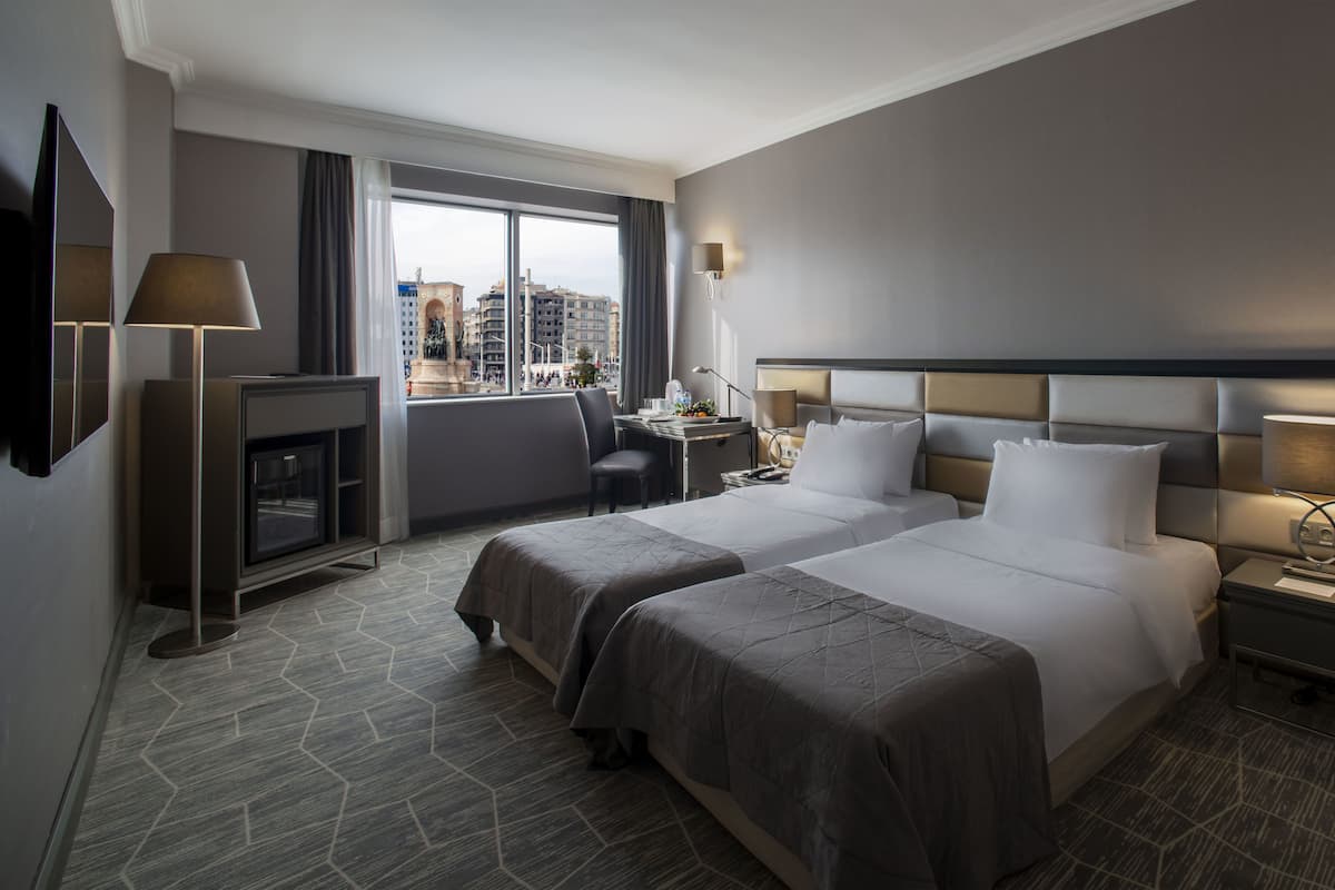 Minibar, in-room safe, desk, blackout curtains