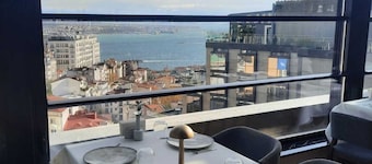 Taksim Square Hotel