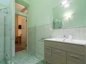 Bathroom - B&B Il Borgo (Cagliari)