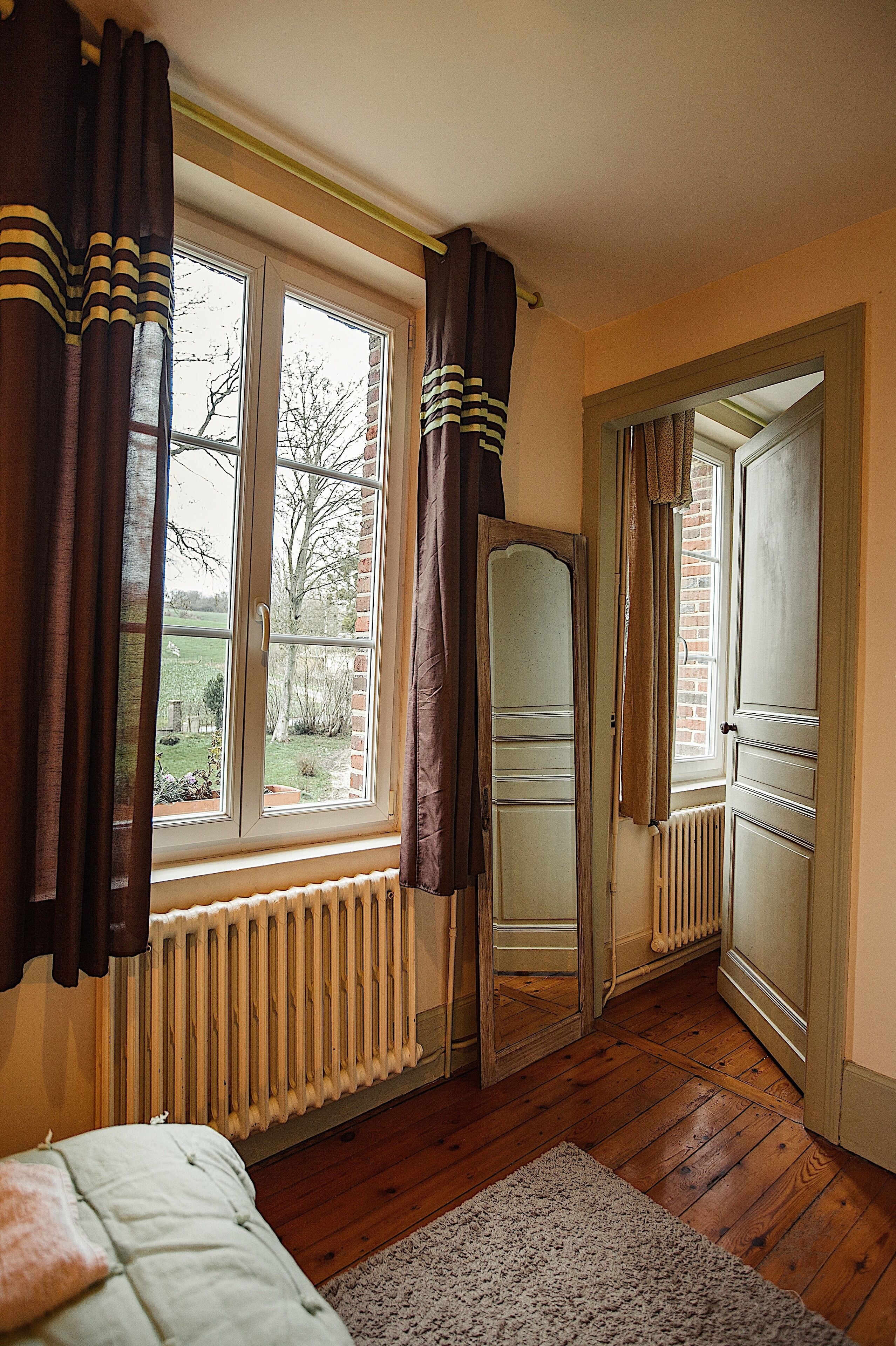 Triple Room | Individually decorated, individually furnished, iron/ironing board