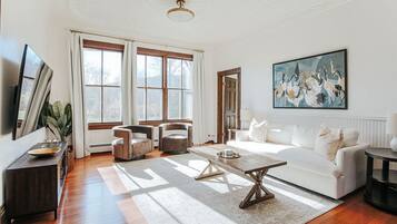 Villa, Private Bathroom (Suite 6) | Lounge