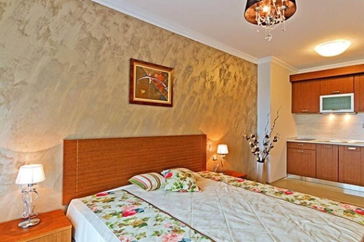 Apartment, 1 Bedroom, Sea View (4 people) | Iron/ironing board, free WiFi, bed sheets