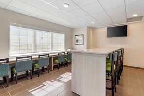 Daily buffet breakfast for a fee - Best Western Limon (Limon)