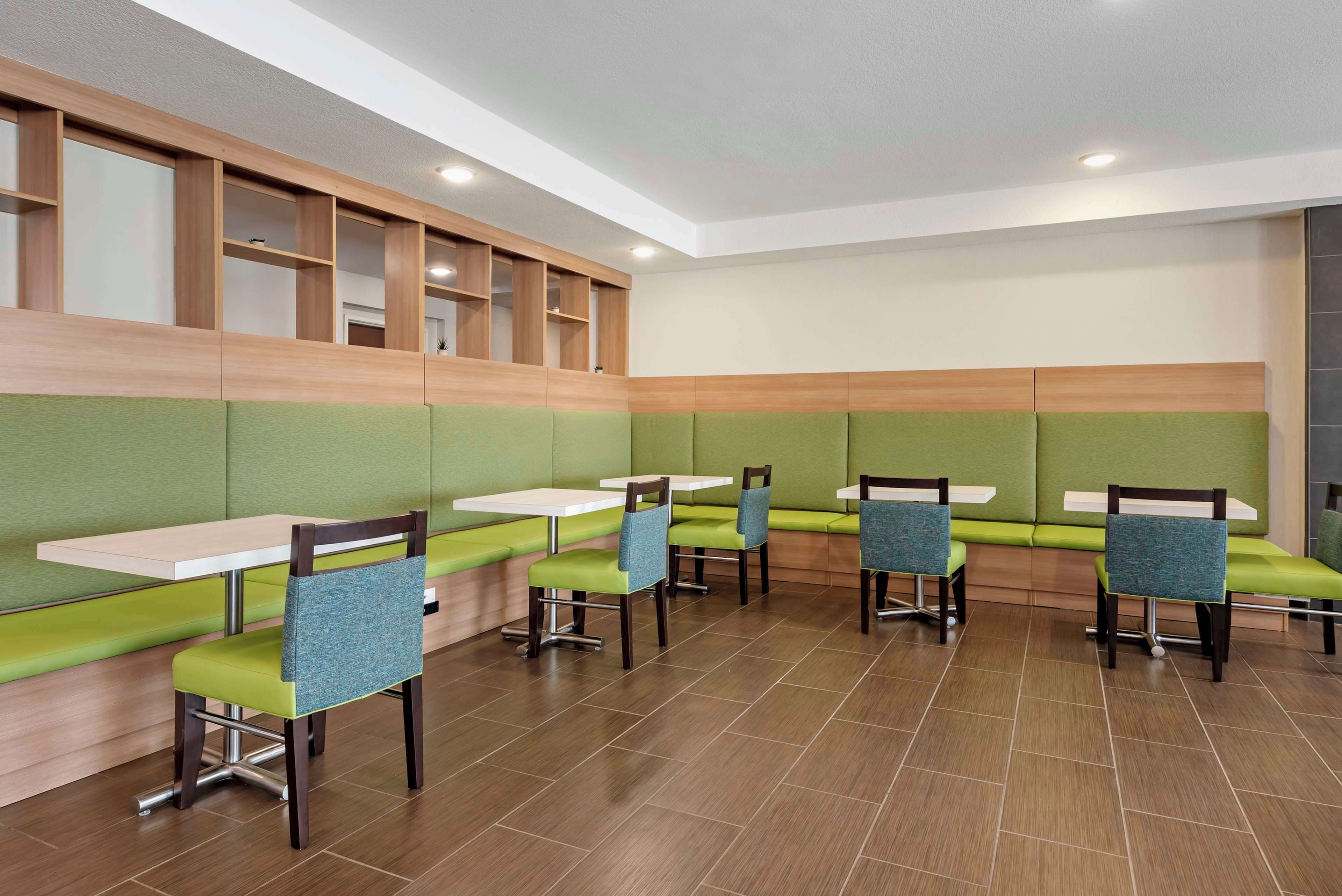 daily full breakfast for a fee