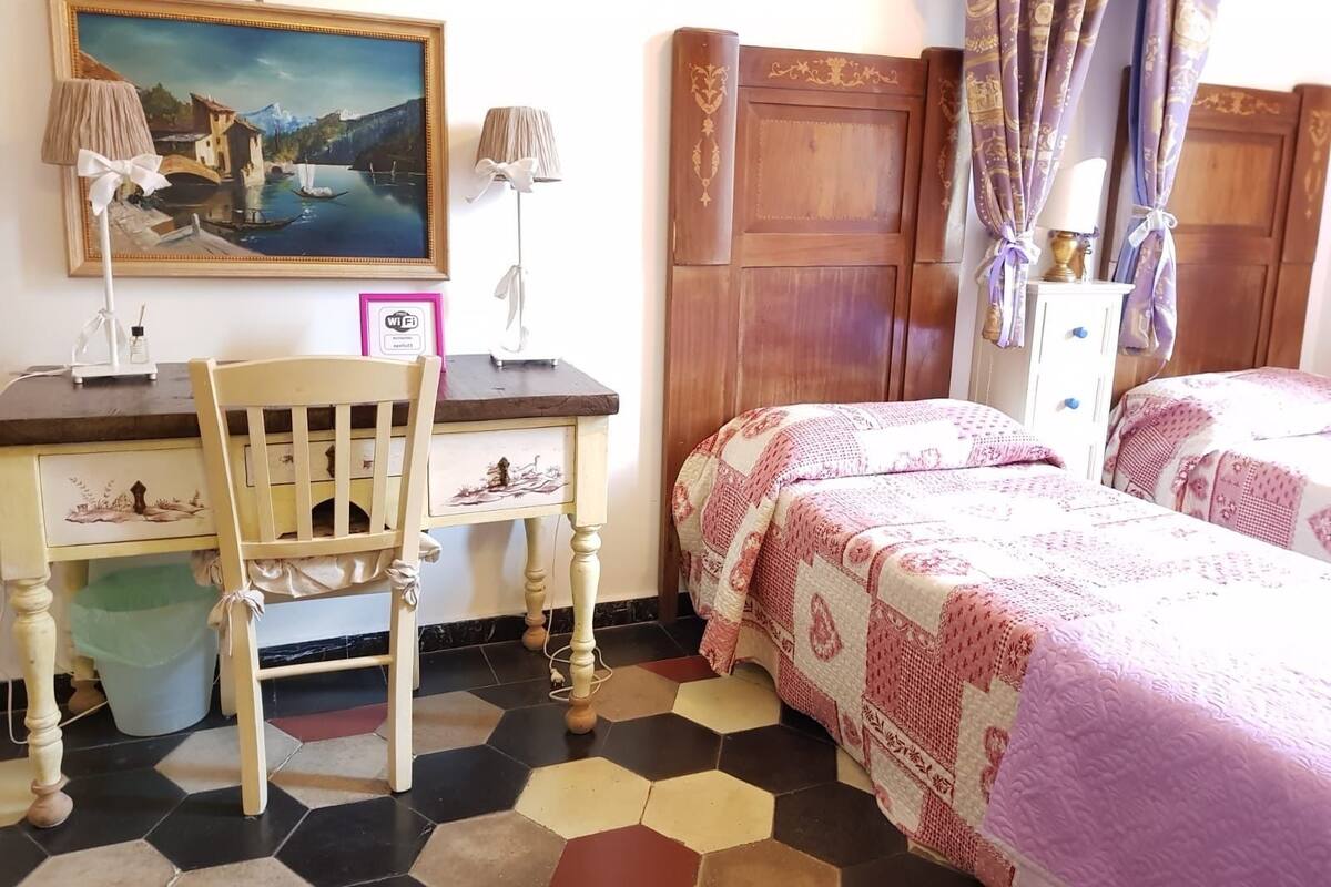 Desk, rollaway beds, free WiFi